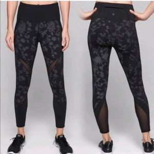 Athleta Moonlight Precision leggings (S)